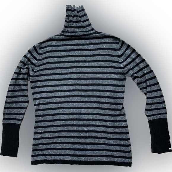 EUC VEX vintage holiday Lurex black and silver holiday turtleneck knit top - Picture 2 of 11